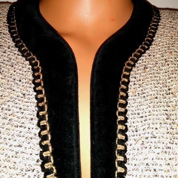 ST JOHN COUTURE 6-8 FANTASY TWEED  VELVET BLACK CREAM GOLD LOGO JACKET SKIRT SET - Picture 9 of 14